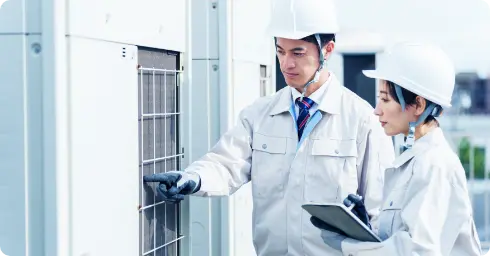 設備の業務風景