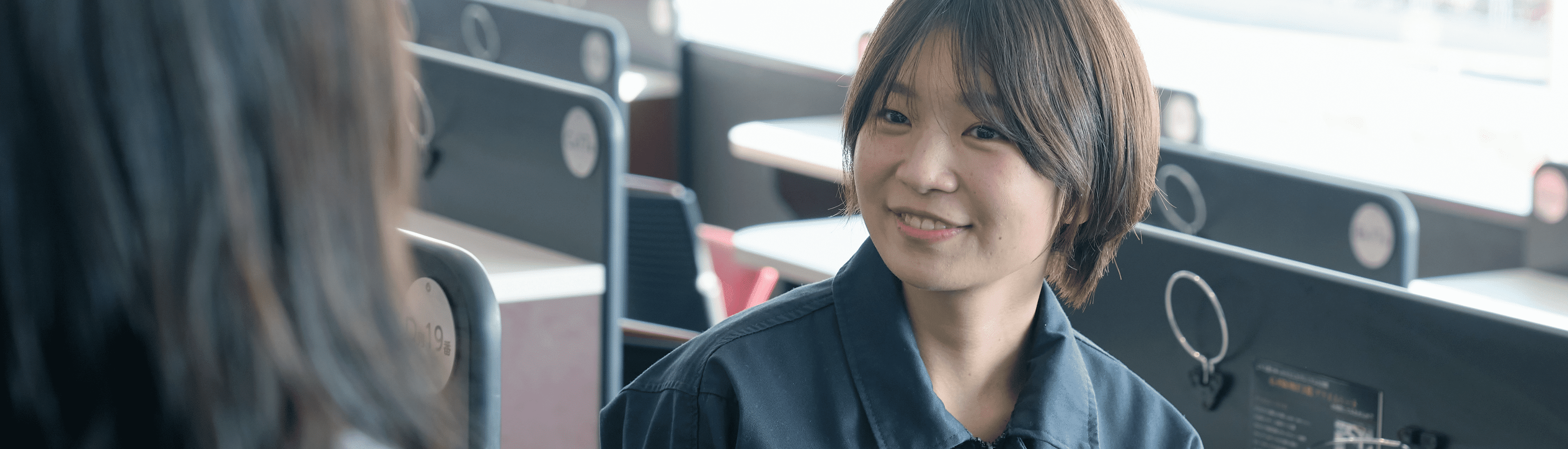 中堅社員座談会の様子